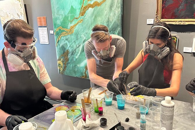 Resin Artwork in a Nolita Artist's Studio - Mixing colors and creating your design