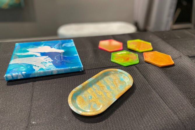 Resin Artwork in a Nolita Artist's Studio - Best for a creative break in Lower Manhattan