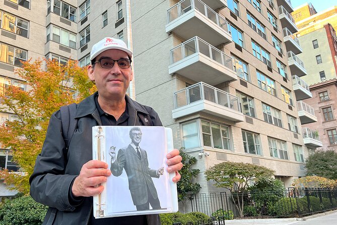 Rock and Roll History and Culture Walking Tour in New York City - Album covers become real places in Greenwich Village