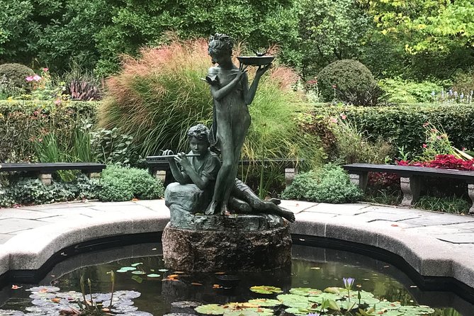 Secret Places of Central Park - Walking beside the Loch