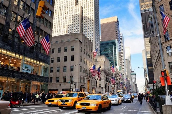 See 30+ Top New York Sights - Fun Local Guide - Starting at Federal Hall on Wall Street