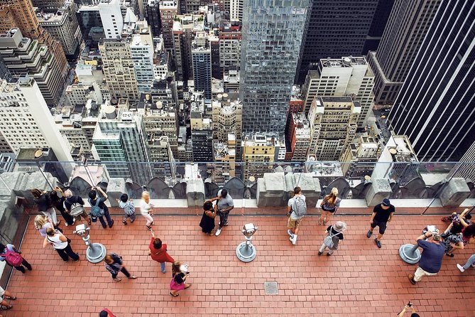 See 30+ Top New York Sights - Fun Local Guide - Chrysler Building, Bryant Park, and Grand Central