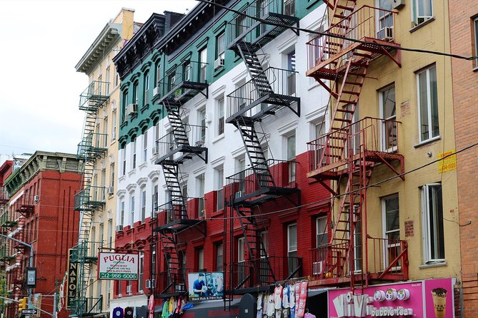 See 30+ Top New York Sights - Fun Local Guide - Times Square and the Theater District