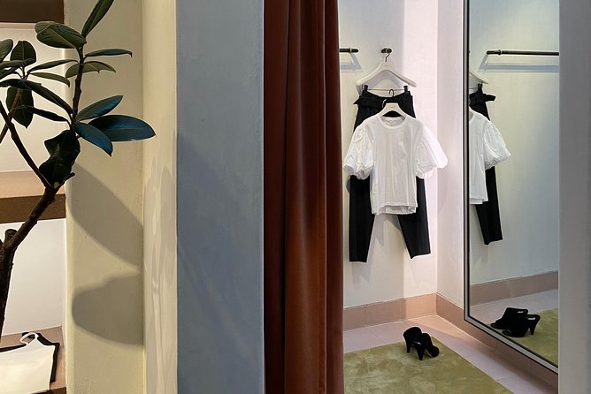 Shopping in NYC - Curated by a Personal Stylist - Four hours with Chandra or another experienced stylist