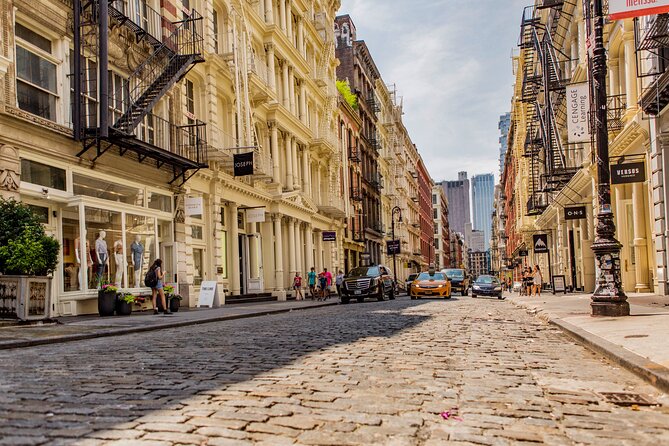 SoHo, Little Italy, and Chinatown NYC Guided Walking Tour - Starting near City Hall and the Woolworth Building