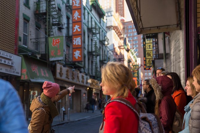 SoHo, Little Italy, and Chinatown Walking Tour in New York - What the guides add to the experience