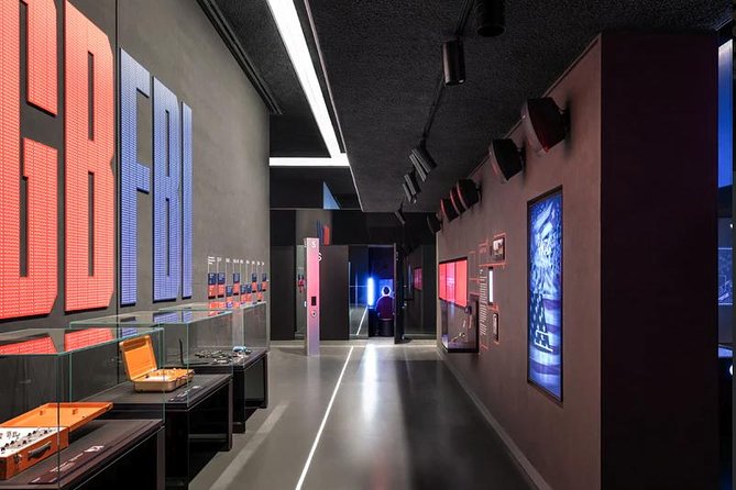 SPYSCAPE Museum and Experience - Lie detection and reading people
