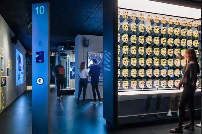 SPYSCAPE Museum and Experience - Breaking codes and learning from spy history