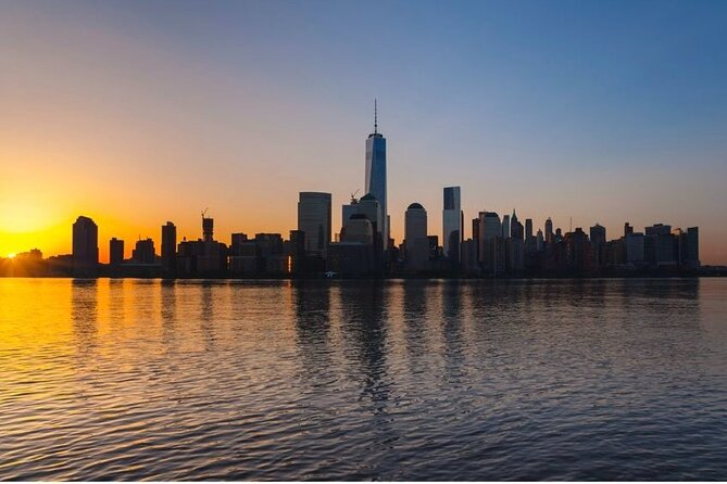 Starship Sunset Cruise NYC - City Lights & Skyline Views - Seating, music, and the onboard bar