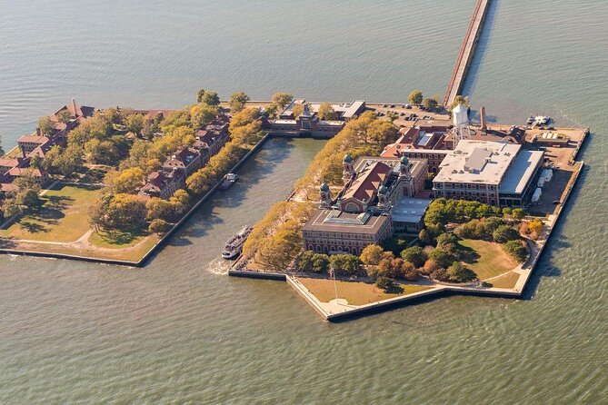 Statue of Liberty and Ellis Island Guided Tour with Ferry - Key points to know before booking