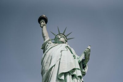 Statue of Liberty and Ellis Island Guided Tour with Ferry