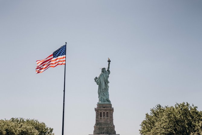 Statue of Liberty and Ellis Island Guided Tour with Ferry - Weather, walking, and practical preparation