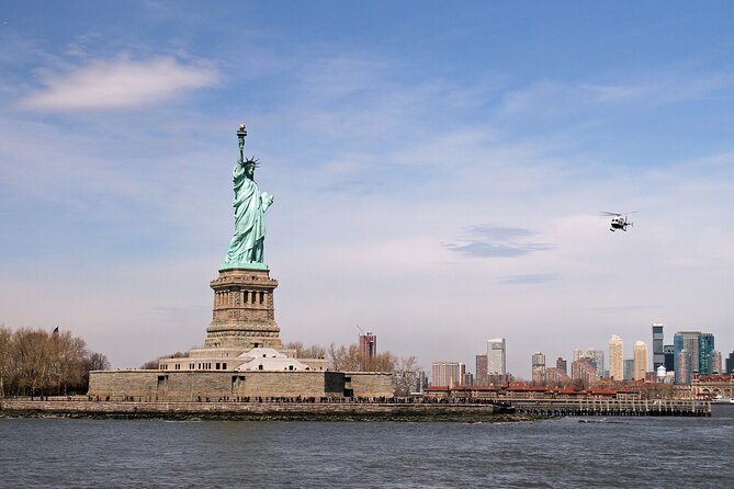 Statue of Liberty and Ellis Island Tour in Spanish - What the $69.99 price really covers
