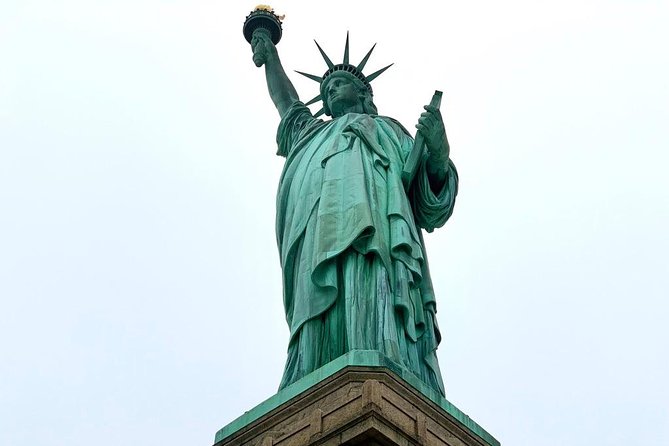 Statue of Liberty and Ellis Island Tour Semi-Private 8ppl Max - Why the eight-person group changes the experience