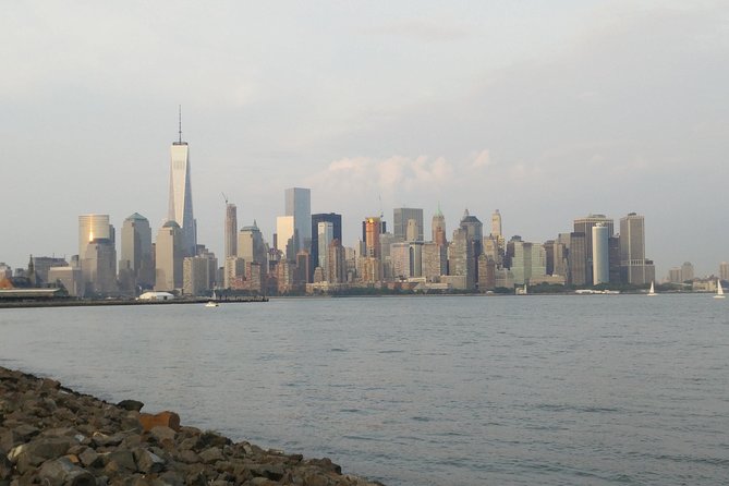 Statue of Liberty and Manhattan Skyline Sightseeing Cruise - Seating, boat comfort, and what to expect onboard