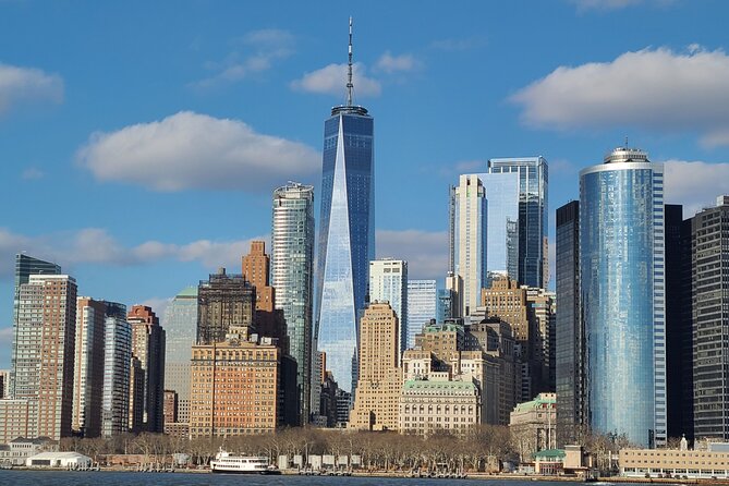 Statue of Liberty Direct Sightseeing Cruise from Brooklyn Bridge - South Street Seaport and the working river
