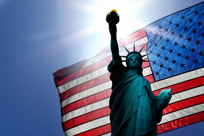 Statue of Liberty & Ellis Island - A private start at the SeaGlass Carousel
