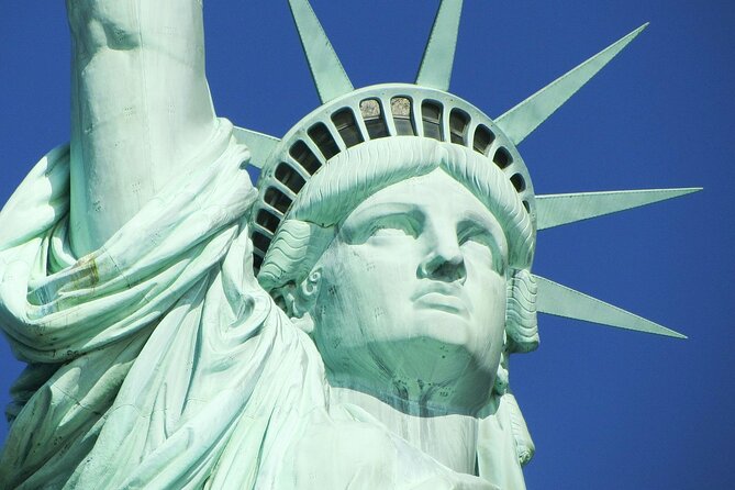 Statue of Liberty Ellis Island with Pre-Ferry Tour - Starting at 24 State Street in Battery Park