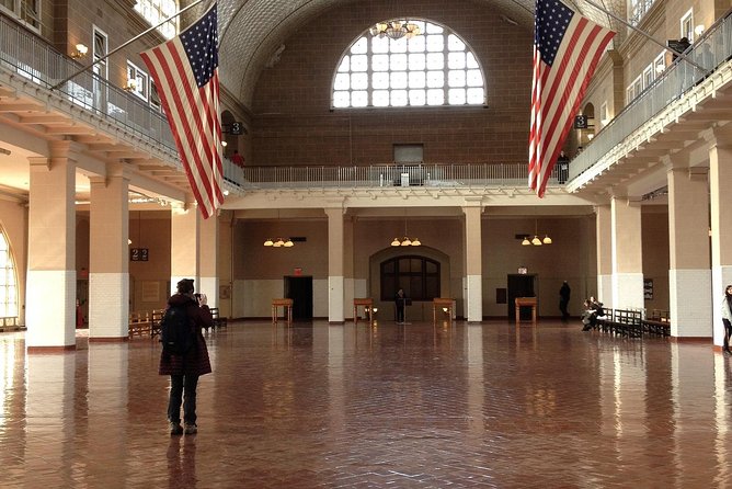 Statue of Liberty Roundtrip Ferry ticket - Ellis Island and the self-guided museum visit