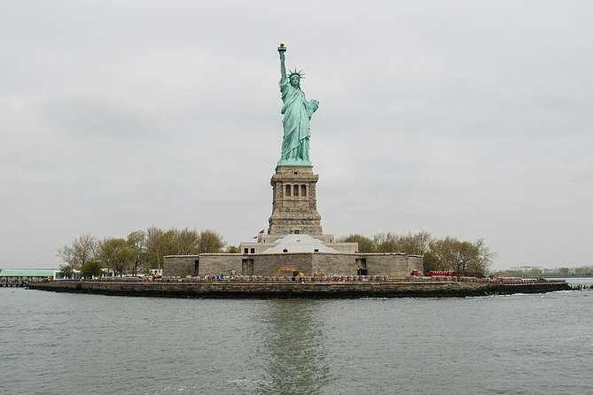 Statue of Liberty Roundtrip Ferry ticket - Group size, bags, weather, and the practical details
