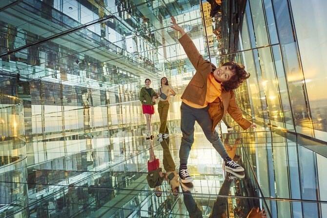 SUMMIT One Vanderbilt Skip-the-Line Premium Experience with Tour - What the guide adds to a 90-minute visit