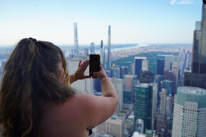 SUMMIT One Vanderbilt With New York City Midtown Walking Tour - How the guide affects the experience