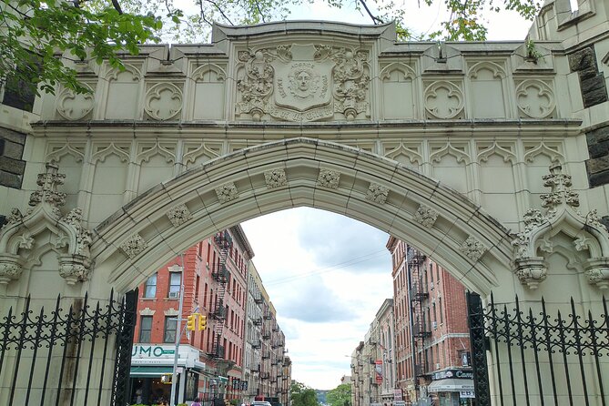 Sunday Walking Tour and Gospel in West Harlem - The 9:30 am start near 145th Street
