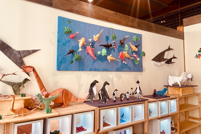 [Taro's Origami Studio] 30-Minute Origami Experience - Brooklyn, New York - What the staff adds to the visit