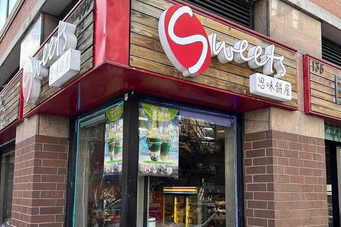 Taste of Chinatown, Little Italy New York Culture and Food Tour - Dumplings at Vanessa’s and Cantonese flavors on Mott Street