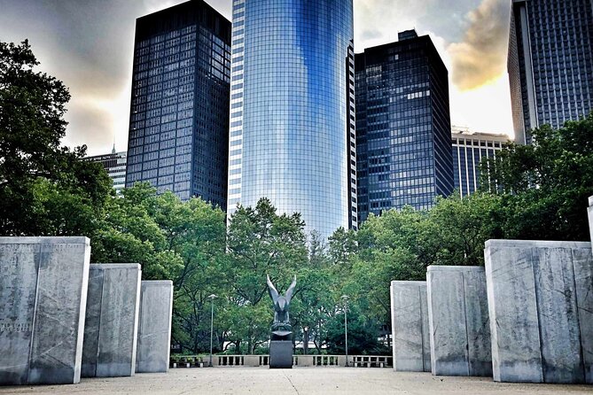 The Battery: A Self-Guided Audio Tour from Bowling Green Park to Stone St - Castle Clinton and the many lives of one fort