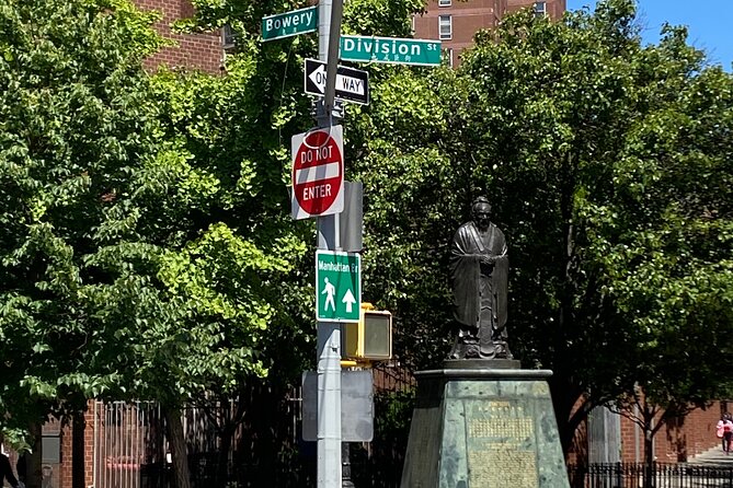 The Bowery Official Historic District Tour - Doyers Street and the Bloody Angle