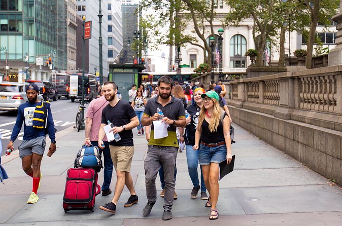 The NYC Backpacker Tour - Rockefeller Center and a quick look at 30 Rock