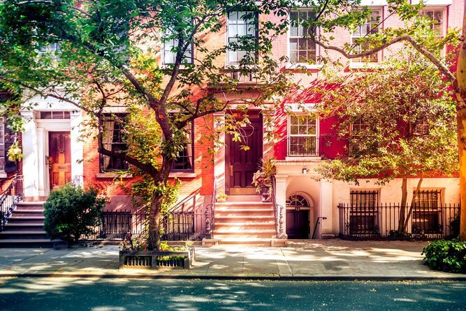 The Original Greenwich Village Food & Cultural Tour Since 1999 - Murray’s Cheese begins with comfort food
