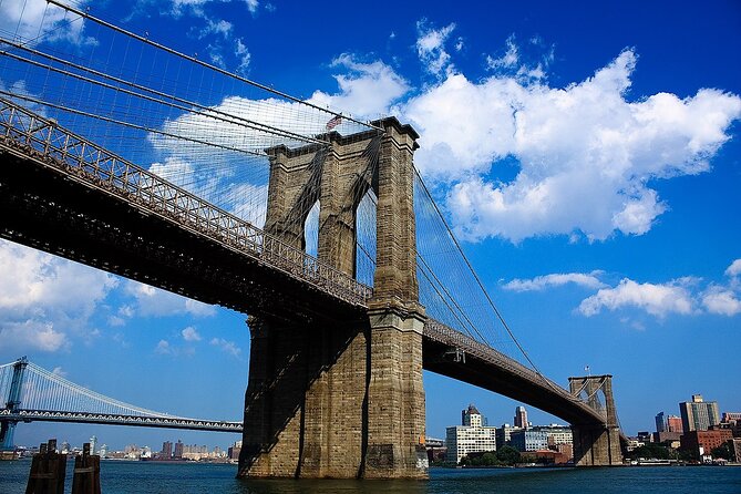 The Outlaws Who Built NYC: Financial District Tour - Trinity Church and the freedom of the press