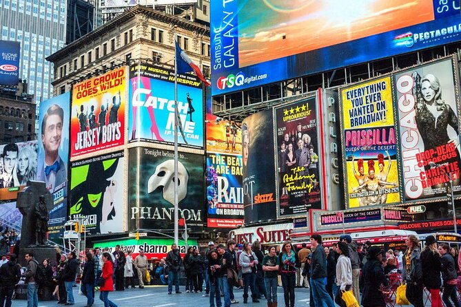 The Play That Goes Wrong Off Broadway Show Ticket - Key points to know before booking