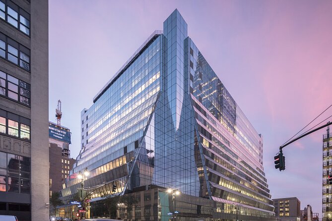 The Story of the High Line Elevated Park and Hudson Yards - Who will get the most from this experience