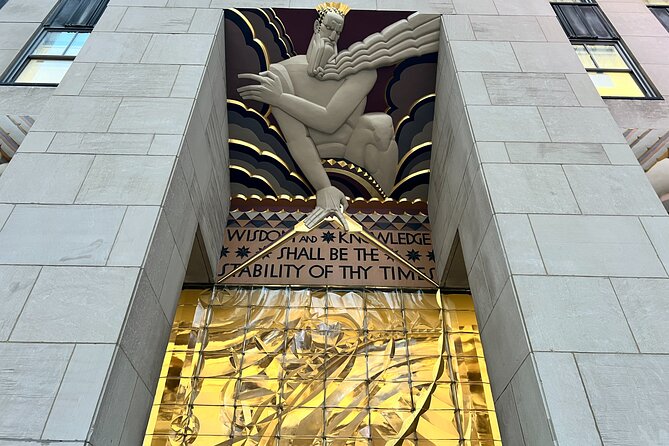 Times Square Grand Central Rockefeller Tour - The New York Public Library and its stone lions