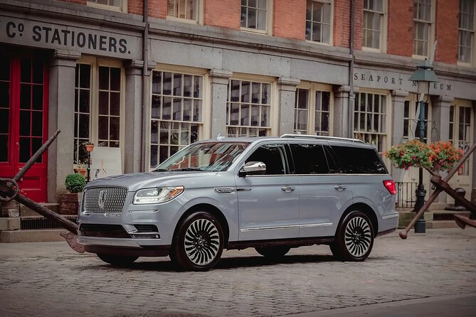 Top Rated Luxury Private VIP Tour by vehicle, Select 3 or 5 hours - Meatpacking and SoHo show New York’s reinvention