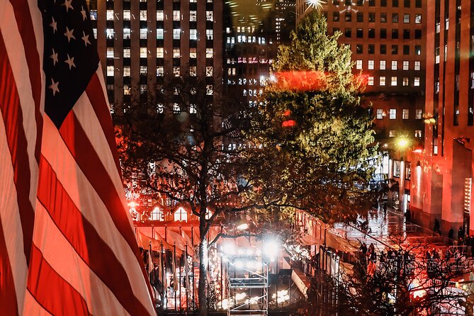 Tree Lighting Ceremony Indoor Viewing from 45 Rockefeller Center - A private room beside Rockefeller Center’s biggest night