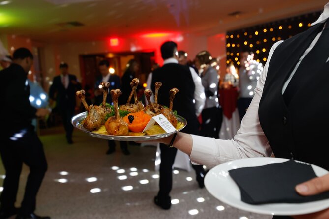 Tree Lighting Ceremony Indoor Viewing from 45 Rockefeller Center - What arrives at dinner