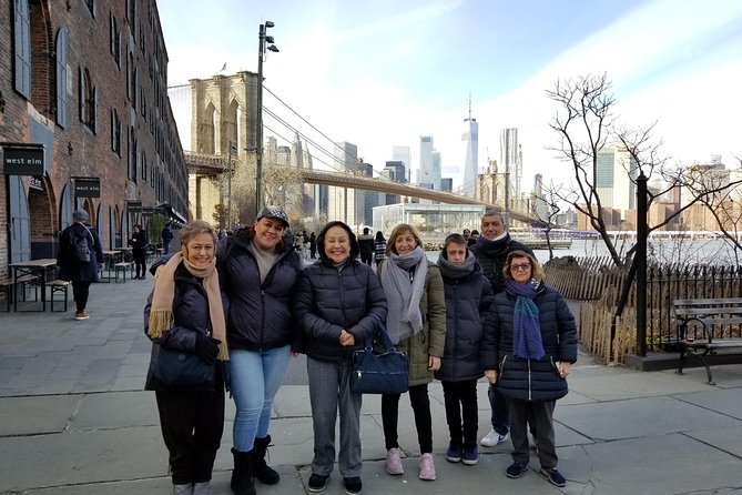 VIP contrasts (We visited Harlem, Bronx, Queens, Brooklyn and Manhattan) - Brooklyn, DUMBO, and the bridge entrance