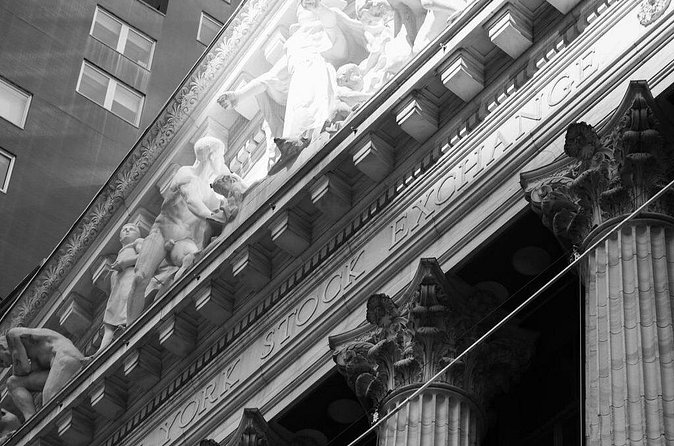 Wall Street Inside with a Trader Walking History Tour - Fearless Girl and the public face of finance