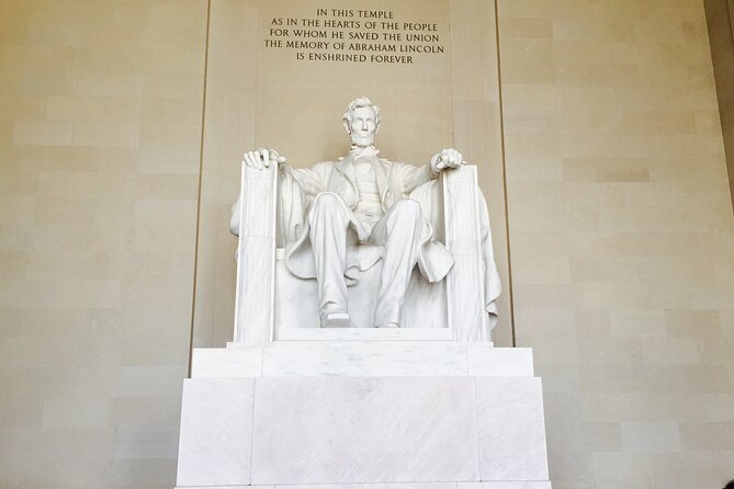 Washington DC and Monuments Day Tour from New York - Guide Quality and Group Size