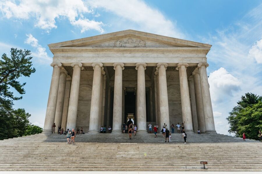 Washington DC Day Trip by Bus from New York City - Is $129 Good Value?