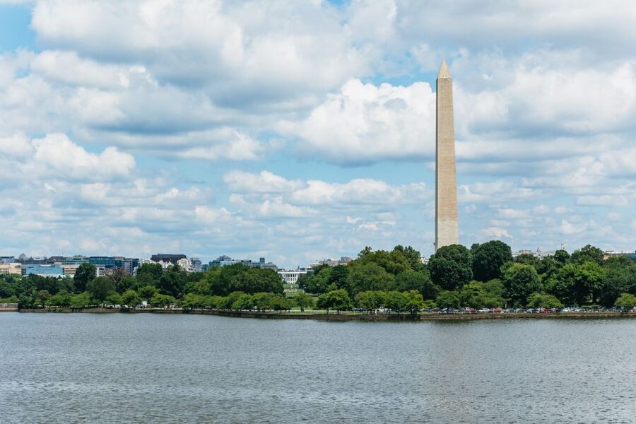 Washington DC Day Trip by Bus from New York City - Lincoln Memorial and the National Mall