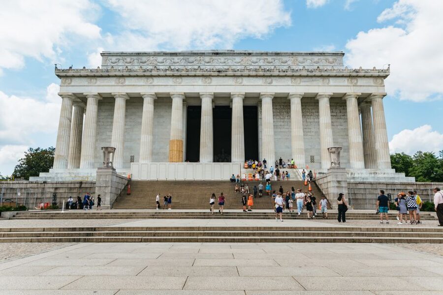 Washington DC Day Trip by Bus from New York City - Union Station Offers a Needed Break